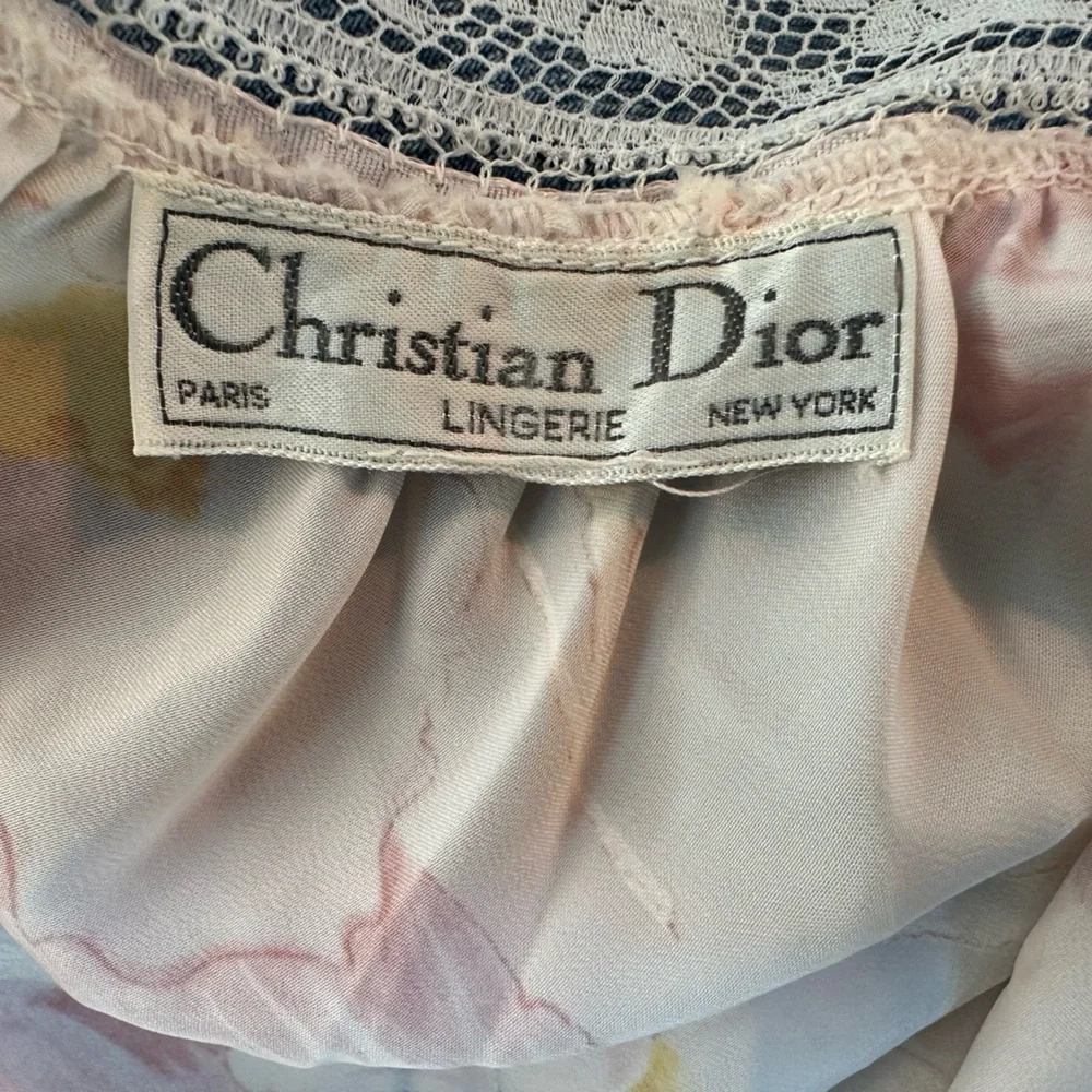 Vintage Christian Dior nightgown slip dress. Pastels. Lace. Christian Dior piece - Picture 7 of 7